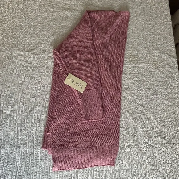 Pink Sweater‎ - Lightweight - Picture 11 of 11